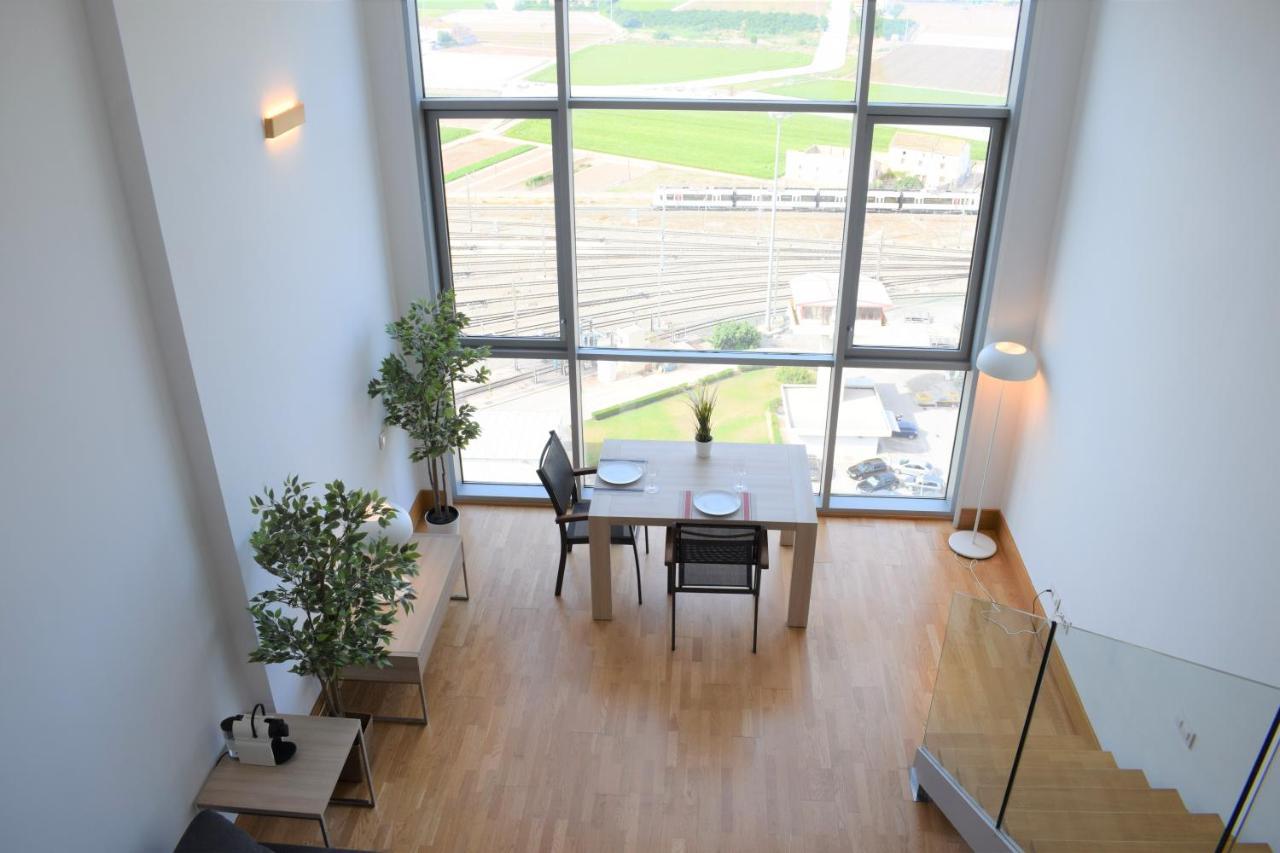 Appartamento Duplex Loft Apartamento Con Parking Gratis Valenza Esterno foto
