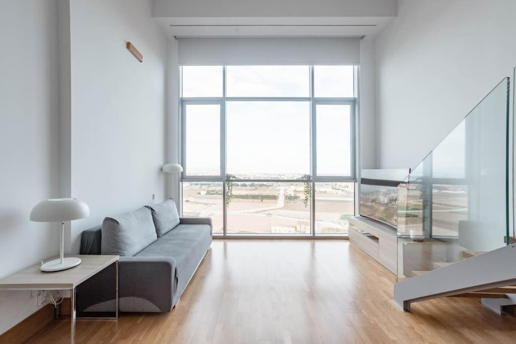 Appartamento Duplex Loft Apartamento Con Parking Gratis Valenza Esterno foto