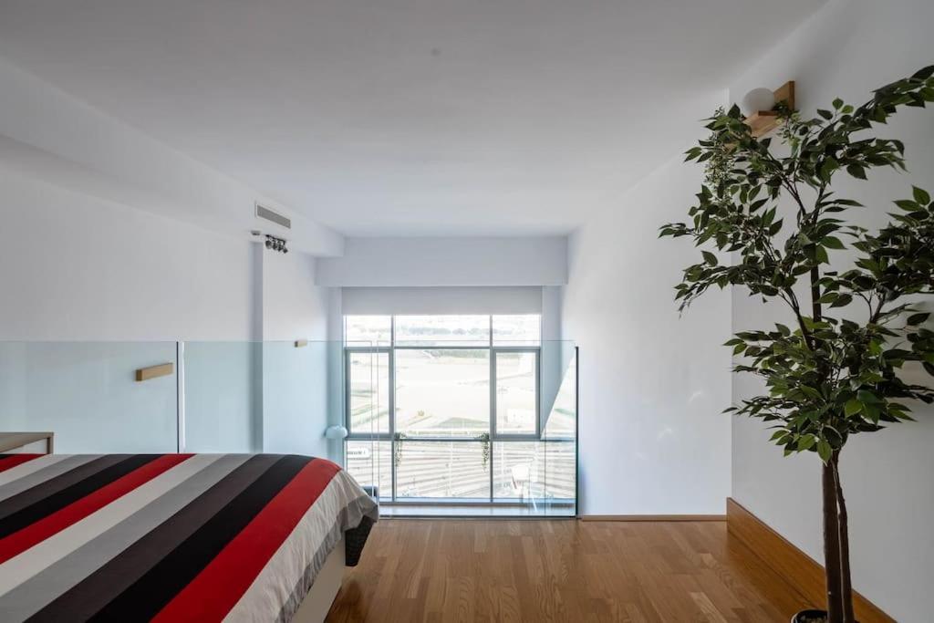 Appartamento Duplex Loft Apartamento Con Parking Gratis Valenza Esterno foto