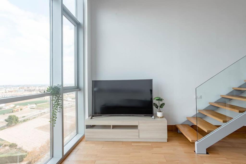 Appartamento Duplex Loft Apartamento Con Parking Gratis Valenza Esterno foto