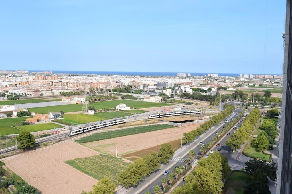Appartamento Duplex Loft Apartamento Con Parking Gratis Valenza Esterno foto